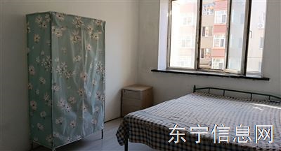 出租校区房三楼