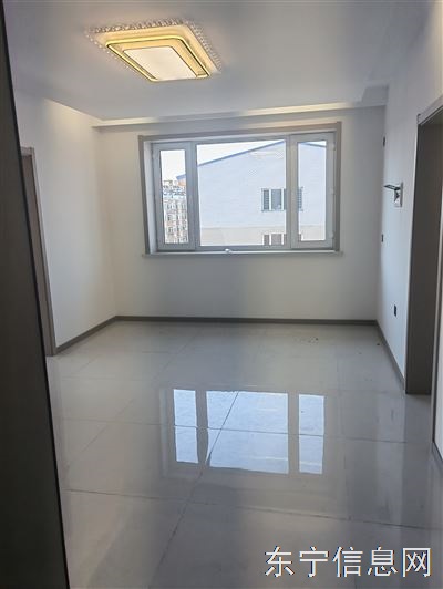 明德电梯6楼   85平2室一厅一卫 出售