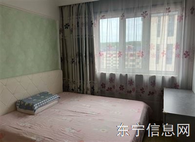 馨苑花园A区 电梯楼出售 精装修 75㎡
